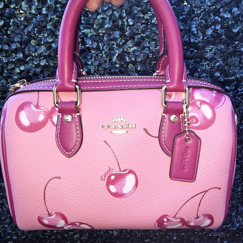 🚫SOLD ON ANOTHER PLATFORM🚫COACH MINI ROWAN CHERRY PRINT